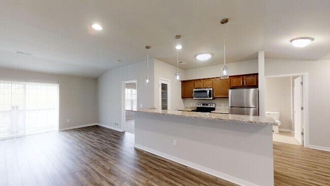 Building Photo - **RENT SPECIAL** - Upper 2 Bedroom 2 Bathroom Apartment is Available