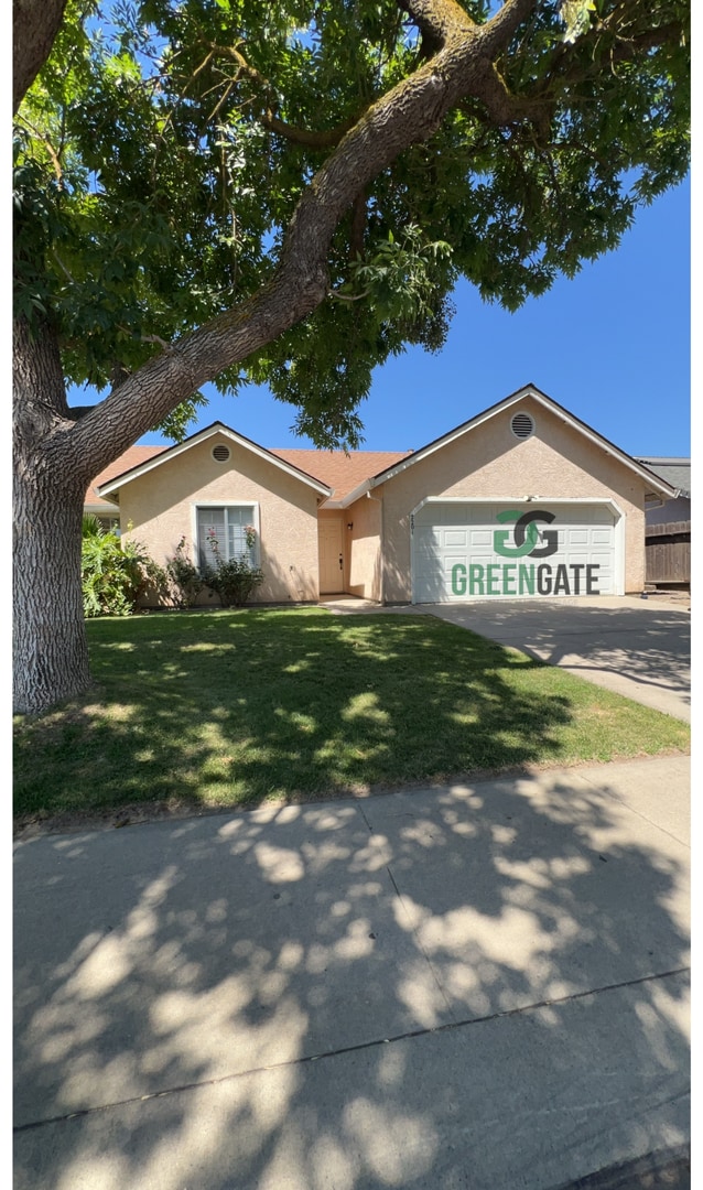 Building Photo - 2 Bedroom/2 Bath Duplex Home Ready in Modesto