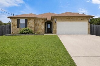 Building Photo - 714 Newport Dr