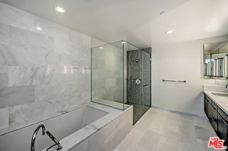 Foto del edificio - 1705 Ocean Ave