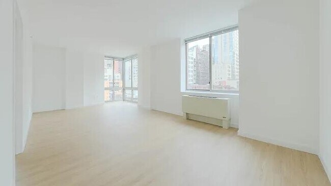 Foto del edificio - 400 W 37th St