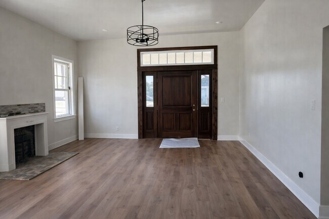 Sala de estar - 2703 Hillcrest Ave