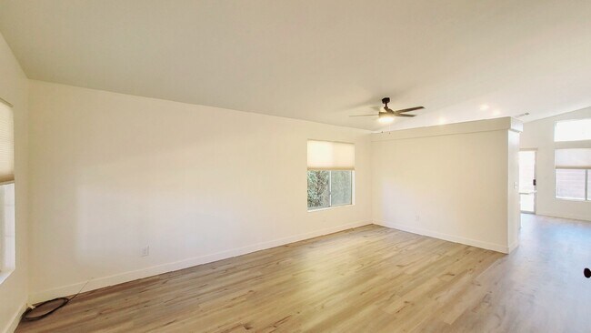 Foto del edificio - 4825 White Aspen Ave