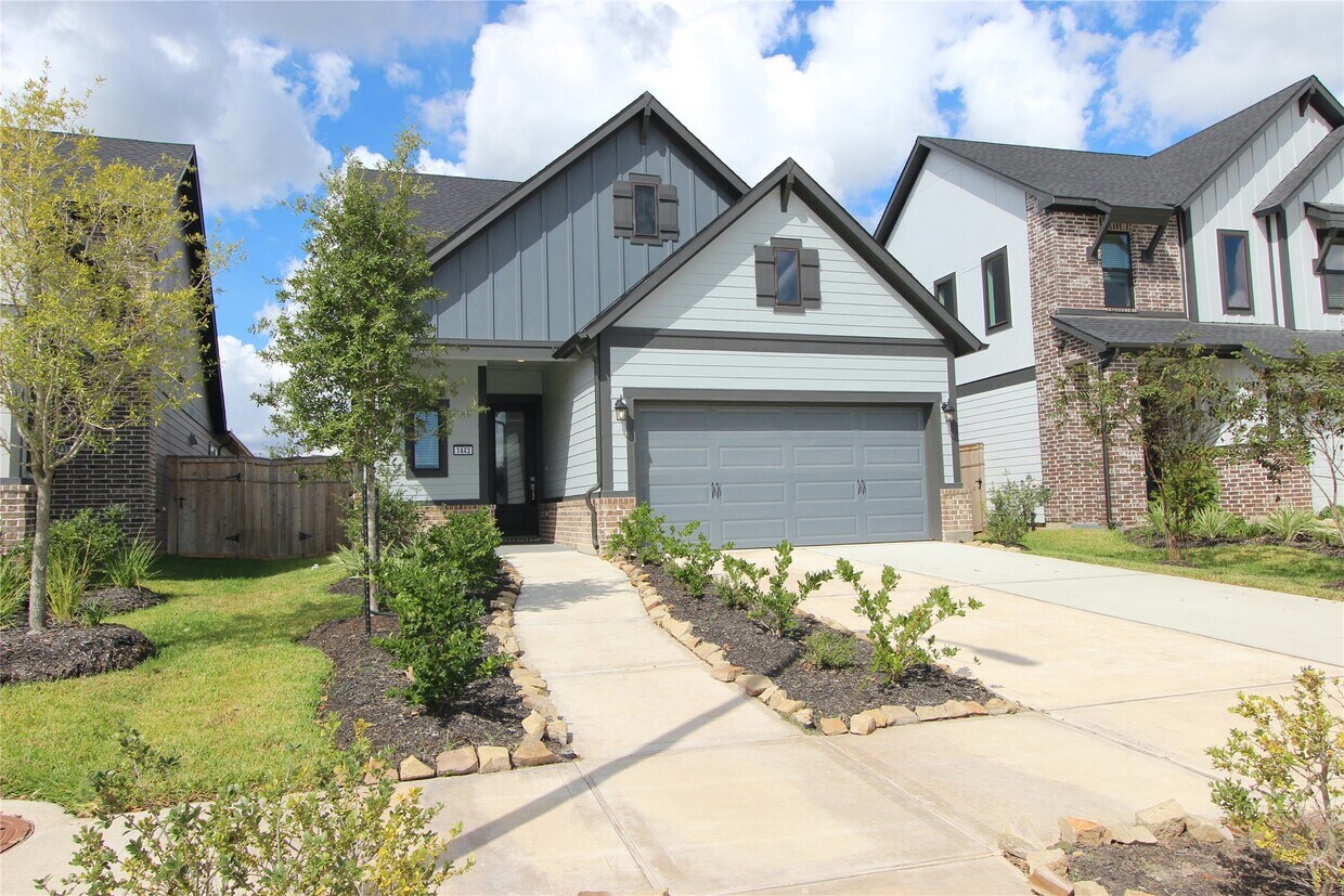 Foto principal - 1443 Park Path Dr