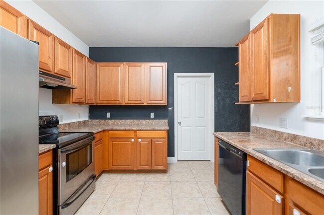 Building Photo - 7601 SW 87th Terrace