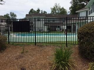 Building Photo - 205 Sandlewood Dr