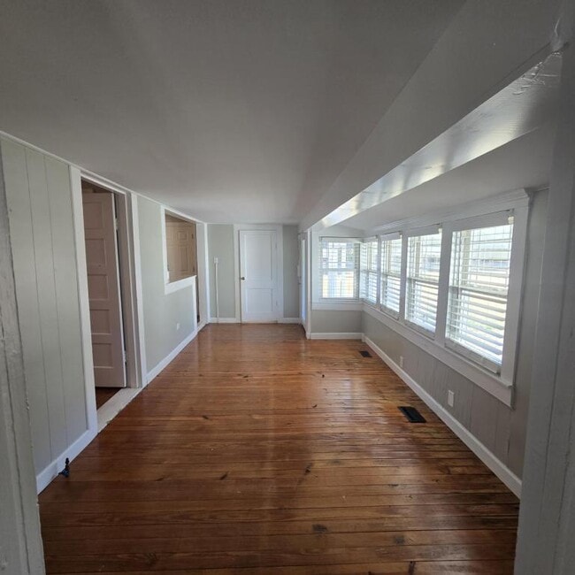 Building Photo - 7584 NC-43