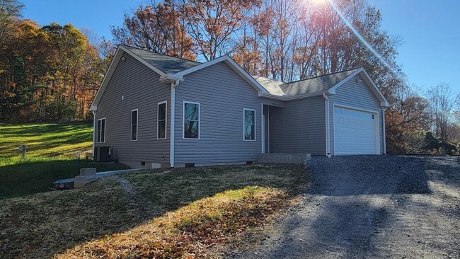 Building Photo - 117 Paislee Pk Ct