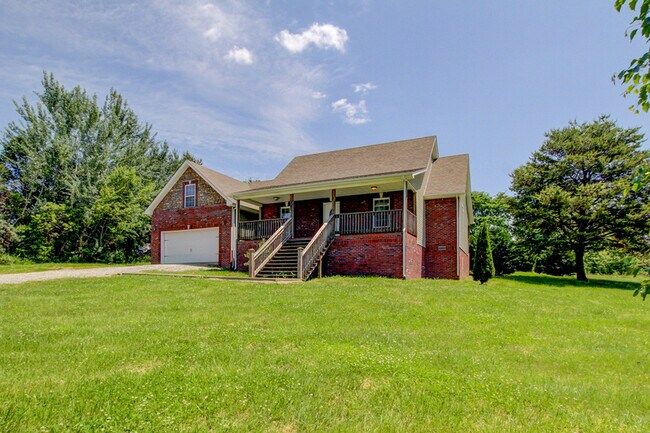 Building Photo - 750 Hammacksville Rd