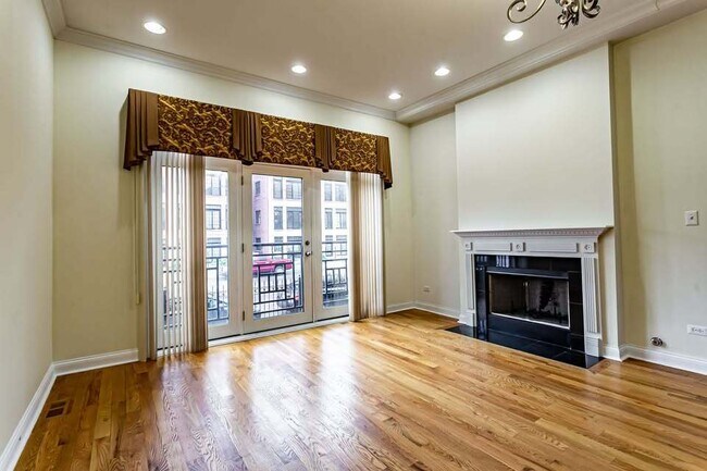 Foto del edificio - 2355 W Harrison St