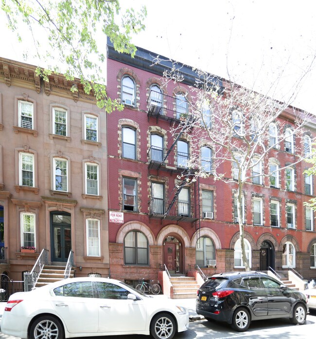 Building Photo - 426 Clinton St