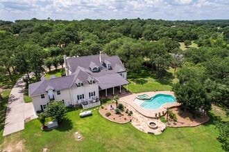 Building Photo - 1016 High Hill Creek Rd