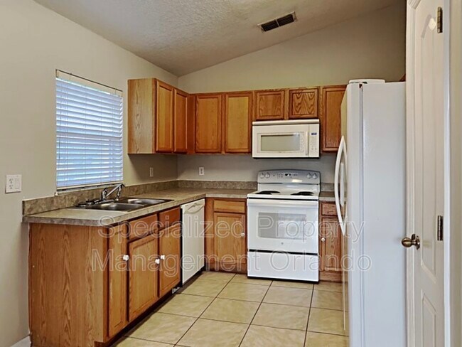 Foto del edificio - 6454 Lake Gloria Shores Blvd