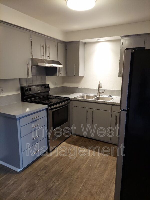 Foto del edificio - 3408 E 18 St