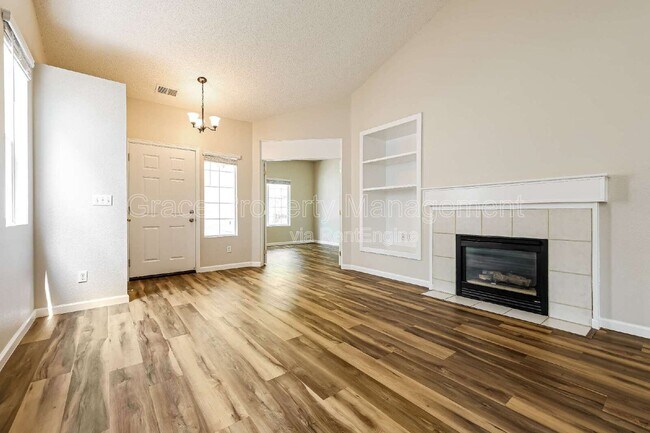 Building Photo - 8334 S Quay Ct