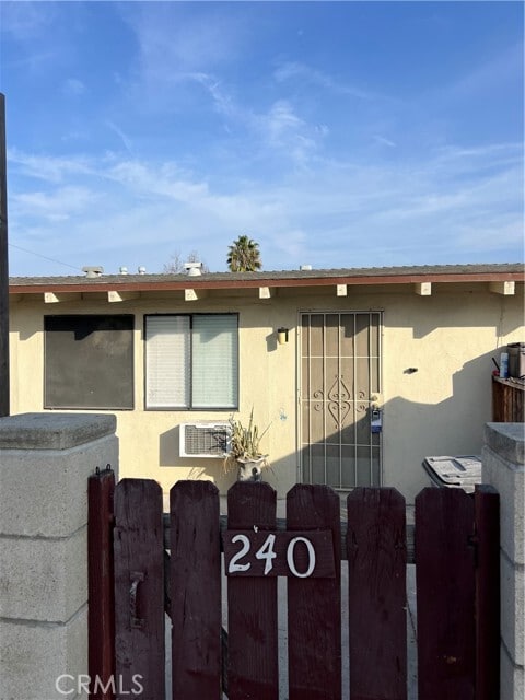 Building Photo - 240 W Mayfair Ave