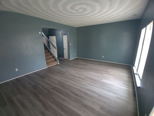 Building Photo - 3 bedroom, 2.5 bath single family home in Virginia Beach