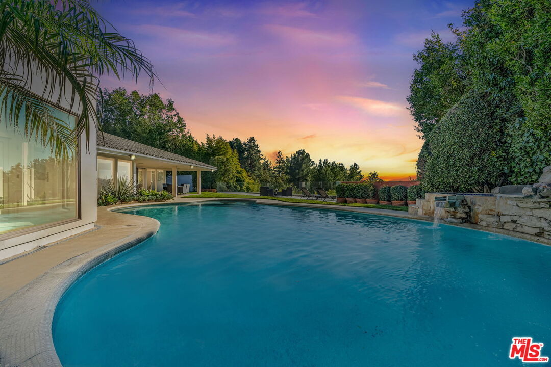 Primary Photo - 2177 Summitridge Dr