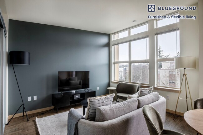 Building Photo - 3920 Stone Way N