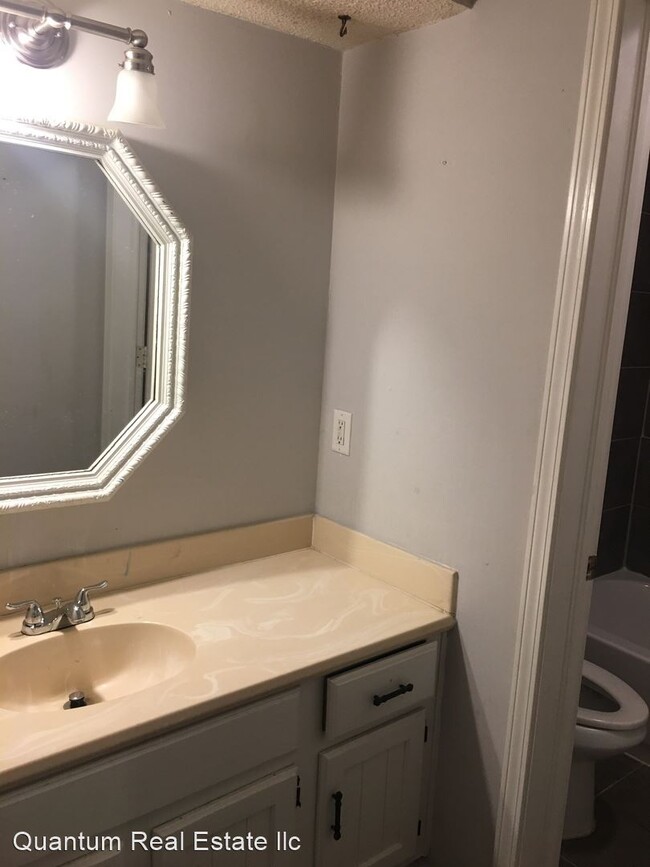 Foto del edificio - 2 br, 2 bath House - 131 PERTH CT