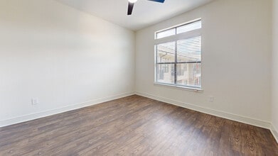 Interior Photo - Savoye