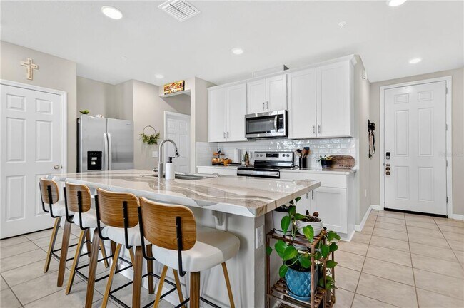 Building Photo - 2561 Red Spruce Wy