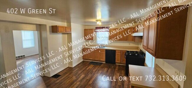 Foto del edificio - 402 W Green St