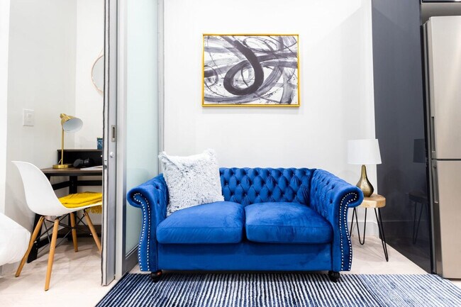 Foto del edificio - 317 E 78th St