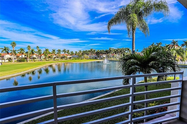 Building Photo - 6050 Bahia Del Mar Cir