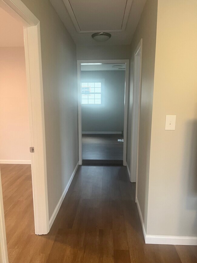 Building Photo - 10407 Brentlinger Ln
