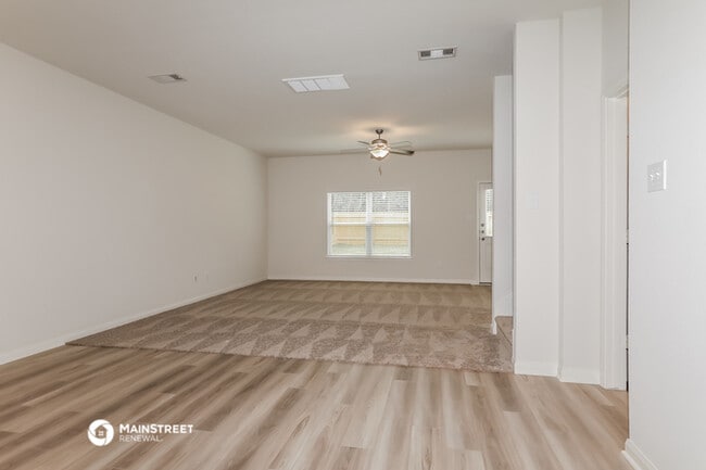 Building Photo - 26833 Steinbeck Dr