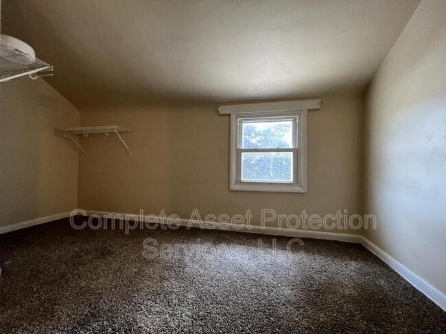 Building Photo - 2332 W 47th Ave
