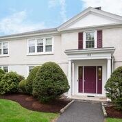 Foto principal - 153 Thoreau St
