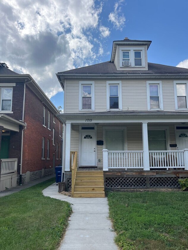 Primary Photo - 1715-1717 n 4th St