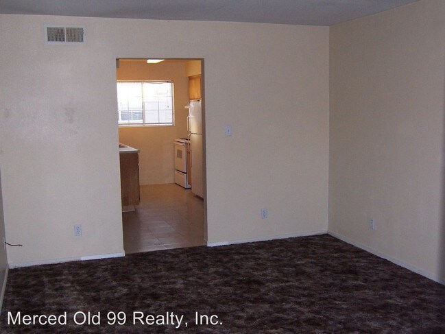 Building Photo - 3158 College Ave