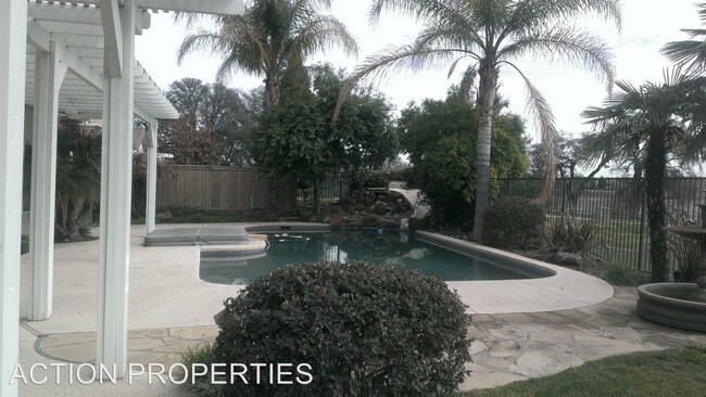 Building Photo - 5 br, 3 bath House - 108 McMindes Court