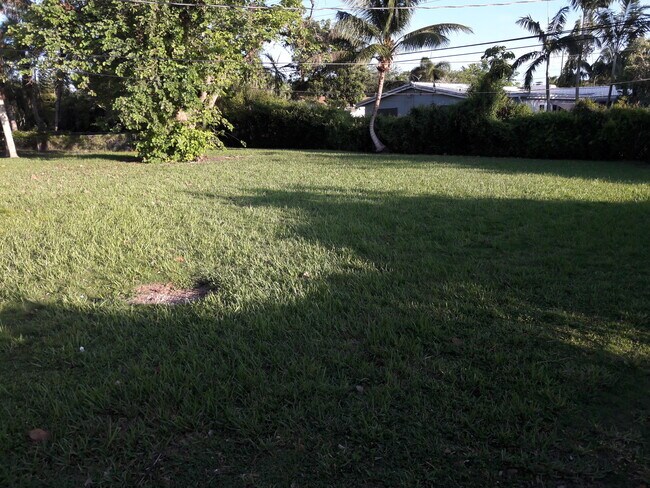 Foto del edificio - 8420 SW 142nd St