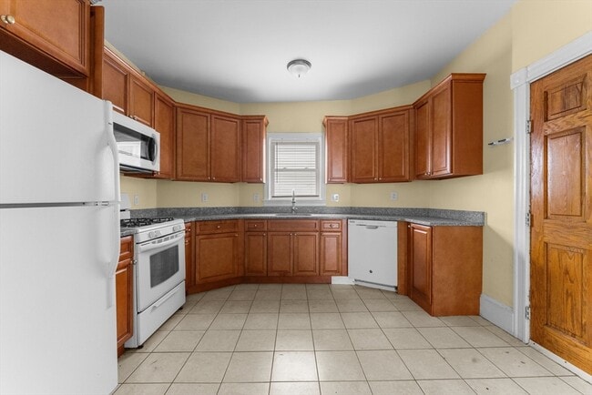 Building Photo - 571 US-1