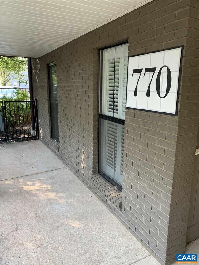 Building Photo - 770 Walker Square