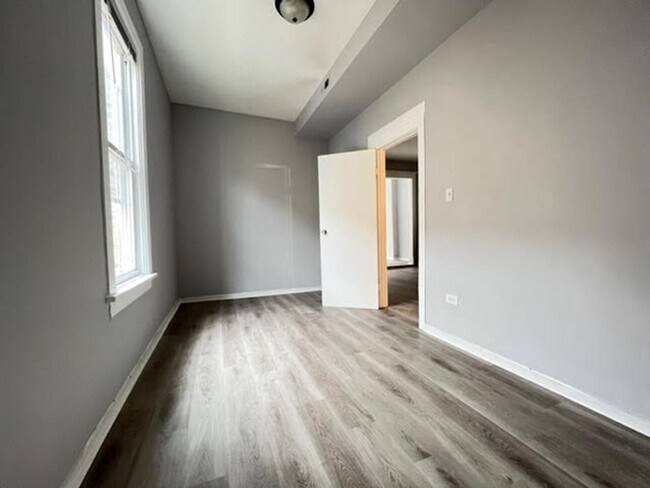 Building Photo - 2108 N. Keeler Ave.