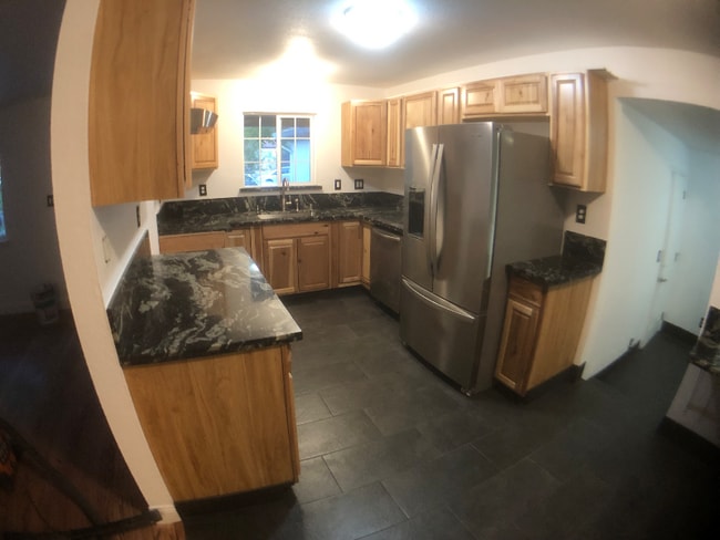 Building Photo - 1405 Cypress Ln