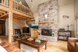 Building Photo - 4 Full Moon Rd