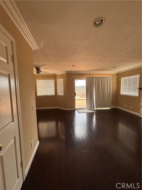 Foto del edificio - 17092 Whispering Brook Way