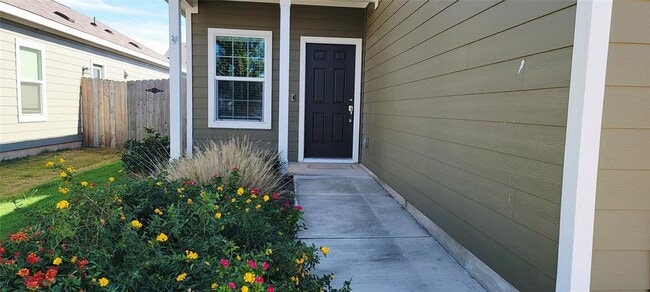 Building Photo - 307 Bass Dr