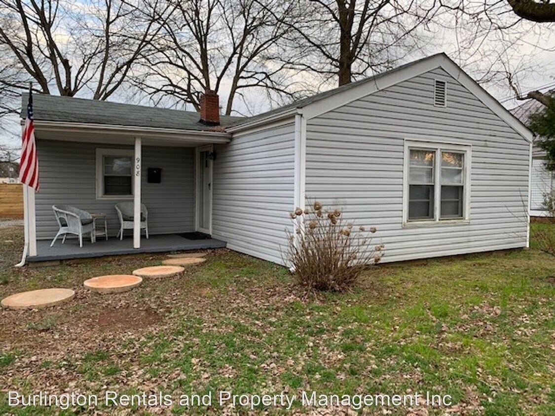 Primary Photo - 2 br, 1 bath House - 908 S. Graham Hopedal...