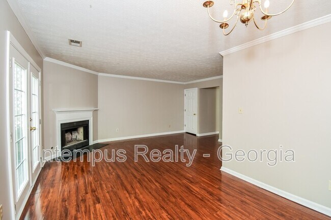 Building Photo - 3459 Lee Ct