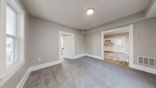 Foto del edificio - Old Brooklyn Area - 3 Bedroom Single Famil...