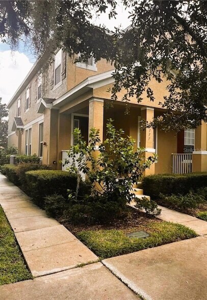 Foto del edificio - 10777 Garden Lily Dr
