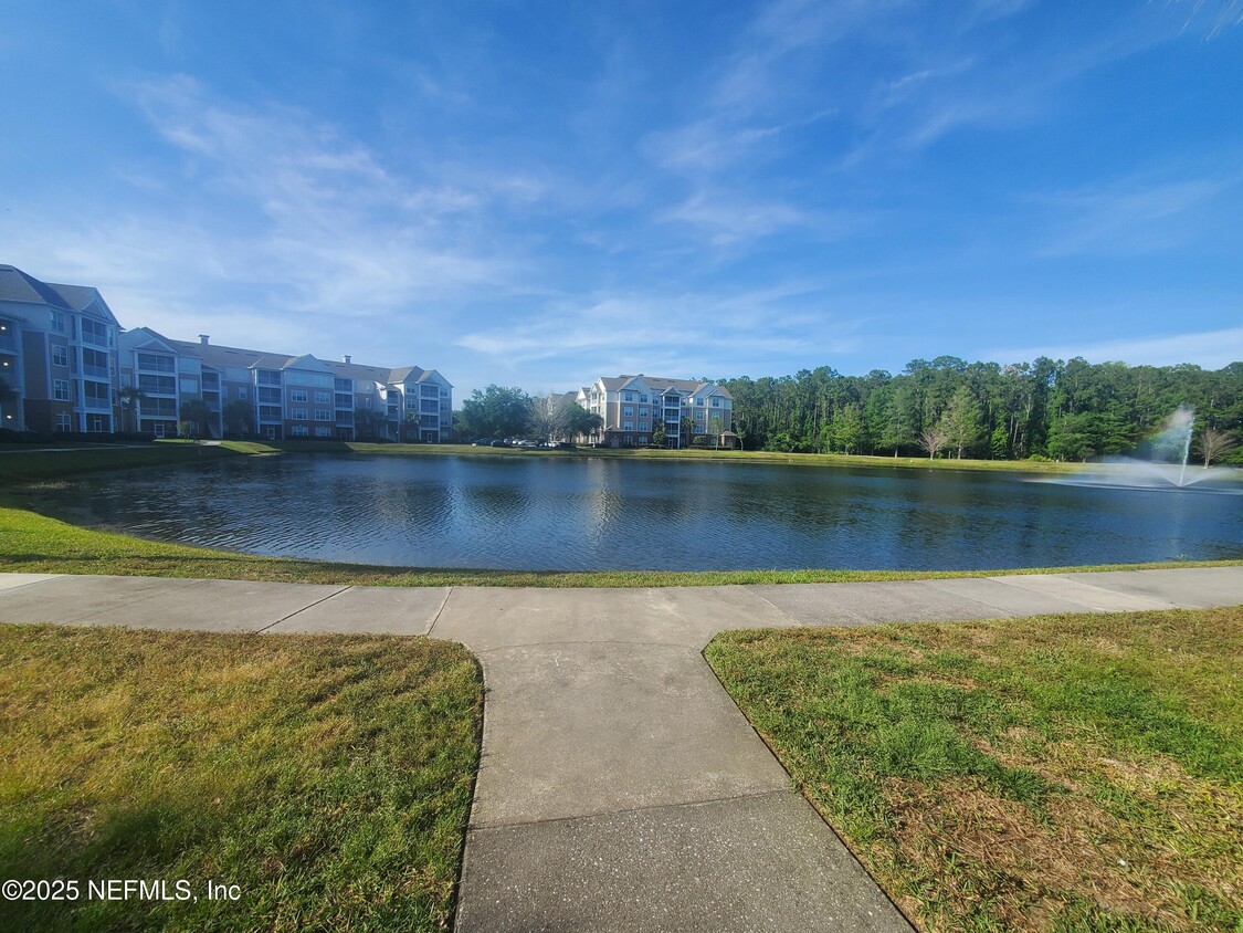 Foto principal - 11251 Campfield Dr