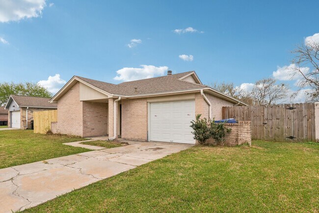 Foto del edificio - 14067 Towneway Dr
